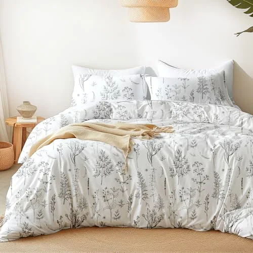 Love's Cabin Floral Comforter Set in White