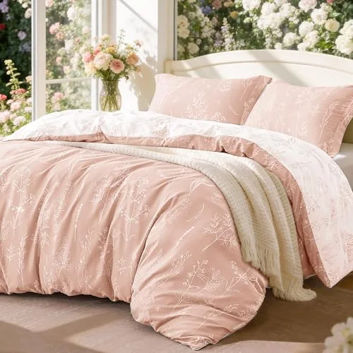 Love's Cabin Floral Comforter Set in Pink