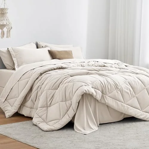 Love's Cabin Bed-in-a-Bag Comforter Set in Off White