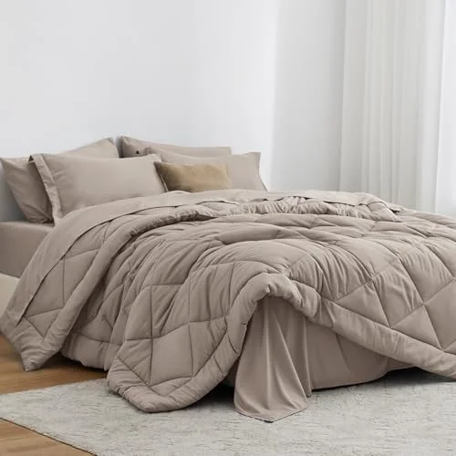 Love's Cabin Bed-in-a-Bag Comforter Set in Burlwood