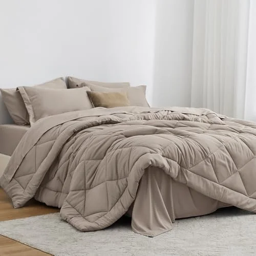 Love's Cabin Bed-in-a-Bag Comforter Set in Burlwood