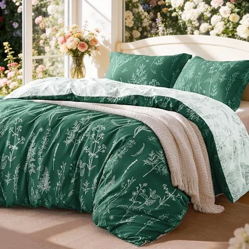 Love's Cabin Floral Comforter Set in Emerald