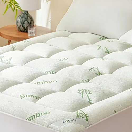Love's Cabin Bamboo Cooling Mattress Topper in Green