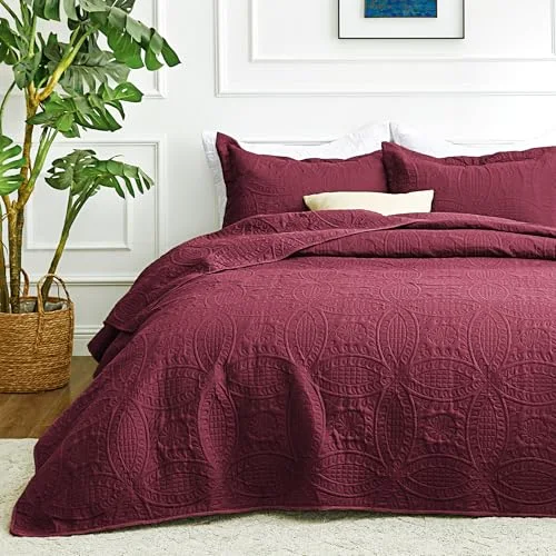 Love's Cabin Summer Lightweight Quilt in Coin Pattern Burgundy