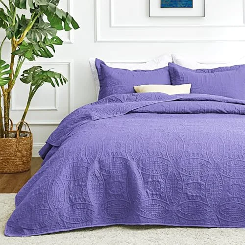 Love's Cabin Summer Lightweight Quilt in Coin Pattern Deep Purple